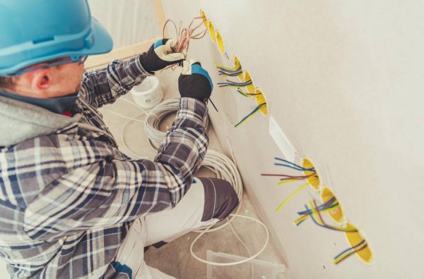 Reliable Electrical Repair & Installation Services in Southglenn, CO